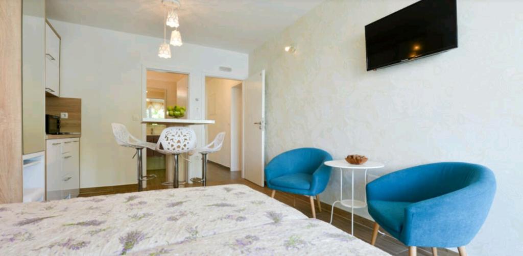 Lavender Apt. W. Balcony In Old Town Zadar Luaran gambar