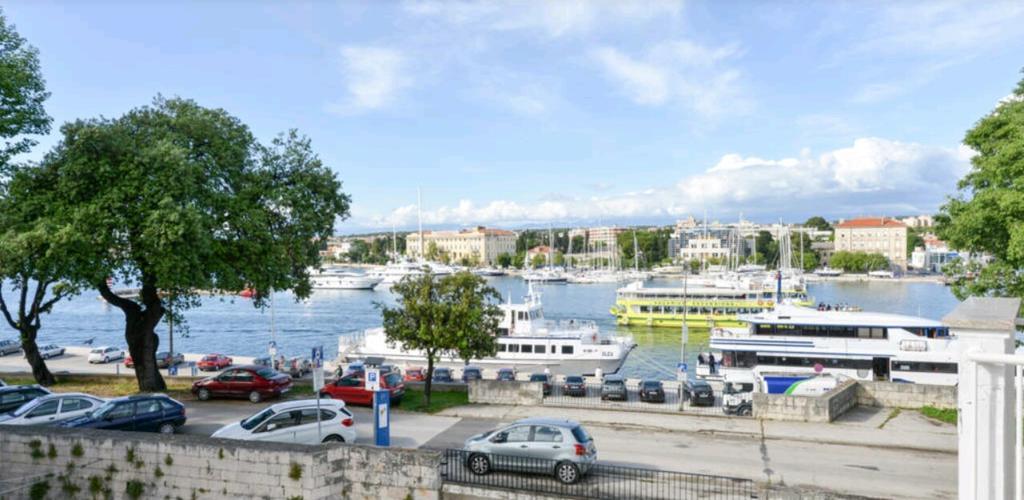 Lavender Apt. W. Balcony In Old Town Zadar Luaran gambar