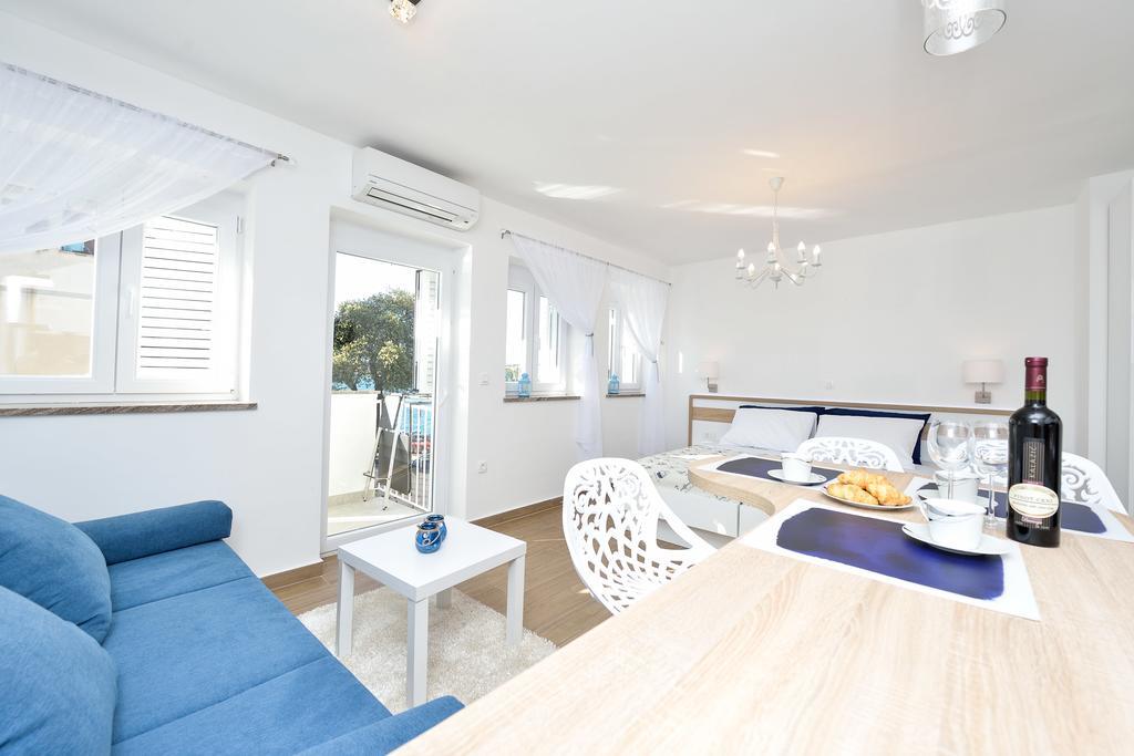 Lavender Apt. W. Balcony In Old Town Zadar Luaran gambar
